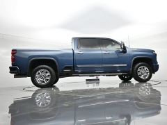 Used 2024  Chevrolet Silverado 3500HD 4WD Crew Cab 159" High Country Dsl at Landmark Auto Credit Center near springfield&comma; IL