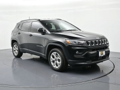 Used 2025  Jeep Compass Latitude 4x4 at Landmark Auto Credit Center near springfield&comma; IL