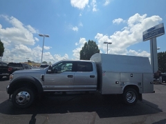 Used 2020  Ford Super Duty F-450 4WD Crew Cab XLT DRW at Landmark Auto Credit Center near springfield&comma; IL
