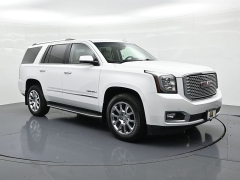 Used 2016  GMC Yukon 4d SUV 4WD Denali at Landmark Auto Credit Center near springfield&comma; IL