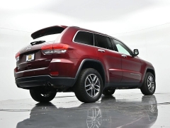 Used 2018  Jeep Grand Cherokee 4d SUV 4WD Limited V6 at Landmark Auto Credit Center near springfield&comma; IL