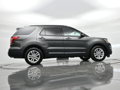 Used 2017  Ford Explorer 4d SUV FWD XLT Ecoboost at Landmark Auto Credit Center near springfield&comma; IL