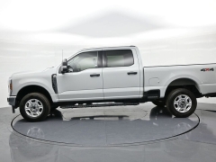 Used 2025  Ford Super Duty F-250 4WD XLT Crew Cab SRW 6&period;75' Box at Landmark Auto Credit Center near springfield&comma; IL