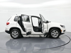 Used 2014  Volkswagen Tiguan 4MOTION 4dr Auto S at Landmark Auto Credit Center near springfield&comma; IL