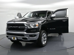 Used 2020  Ram 1500 Big Horn 4x4 Quad Cab 6'4" Box at Landmark Auto Credit Center near springfield&comma; IL