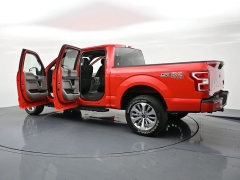Used 2018  Ford F-150 4WD SuperCrew XL 5 1&sol;2 at Landmark Auto Credit Center near springfield&comma; IL
