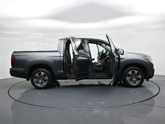 Used 2017  Honda Ridgeline Crew Cab AWD RTL-T at Landmark Auto Credit Center near springfield&comma; IL