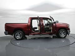 Used 2019  Ram 1500 Big Horn&sol;Lone Star 4x4 Crew Cab 5'7" Box at Landmark Auto Credit Center near springfield&comma; IL