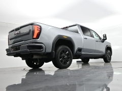 Used 2024  GMC Sierra 2500HD 4WD Crew Cab 159" AT4 at Landmark Auto Credit Center near springfield&comma; IL