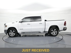 Used 2020  Ram 1500 4WD Crew Cab Laramie at Landmark Auto Credit Center near springfield&comma; IL