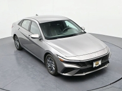 Used 2024  Hyundai Elantra SEL Convenience IVT at Landmark Auto Credit Center near springfield&comma; IL