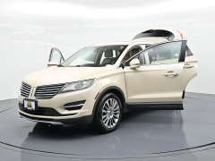 Used 2018  Lincoln MKC 4d SUV AWD Reserve at Landmark Auto Credit Center near springfield&comma; IL