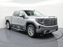 Used 2023  GMC Sierra 1500 4WD Crew Cab 147" Denali at Landmark Auto Credit Center near springfield&comma; IL