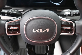 Used 2023  Kia Carnival SX Prestige FWD at Landmark Auto Credit Center near springfield&comma; IL
