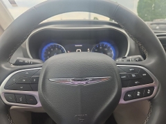 Used 2024  Chrysler Pacifica Touring L FWD at Landmark Auto Credit Center near springfield&comma; IL