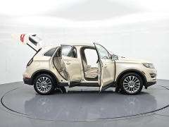 Used 2018  Lincoln MKC 4d SUV AWD Reserve at Landmark Auto Credit Center near springfield&comma; IL