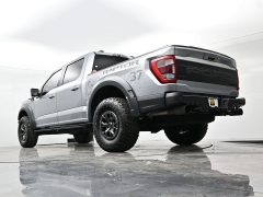 Used 2022  Ford F-150 4WD Raptor SuperCrew 5&period;5' Box at Landmark Auto Credit Center near springfield&comma; IL