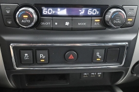 Used 2019  Nissan Titan 4x2 King Cab SV at Landmark Auto Credit Center near springfield&comma; IL