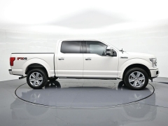Used 2019  Ford F-150 4WD SuperCrew Platinum 5 1&sol;2 at Landmark Auto Credit Center near springfield&comma; IL