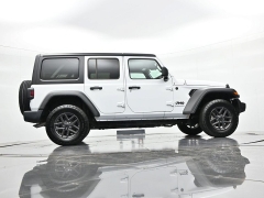Used 2025  Jeep Wrangler Sport S 4 Door 4x4 at Landmark Auto Credit Center near springfield&comma; IL