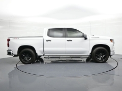 Used 2023  Chevrolet Silverado 1500 4WD Crew Cab 147" Custom at Landmark Auto Credit Center near springfield&comma; IL