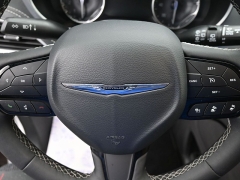 Used 2025  Chrysler Pacifica Limited FWD at Landmark Auto Credit Center near springfield&comma; IL