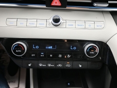 Used 2024  Hyundai Elantra Limited IVT at Landmark Auto Credit Center near springfield&comma; IL