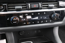 Used 2025  Nissan Pathfinder SL 2WD at Landmark Auto Credit Center near springfield&comma; IL
