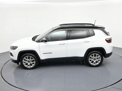 Used 2025  Jeep Compass Limited 4x4 at Landmark Auto Credit Center near springfield&comma; IL