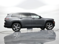 Used 2022  Jeep Grand Cherokee L Limited 4x4 at Landmark Auto Credit Center near springfield&comma; IL