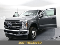 Used 2025  Ford Super Duty F-350 DRW 4WD Crew Cab 8' Box at Landmark Auto Credit Center near springfield&comma; IL