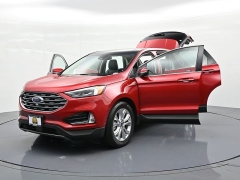 Used 2020  Ford Edge 4d SUV AWD Titanium at Landmark Auto Credit Center near springfield&comma; IL