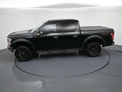 Used 2018  Ford F-150 4WD SuperCrew XLT 5 1&sol;2 w&sol;Luxury Pkg at Landmark Auto Credit Center near springfield&comma; IL