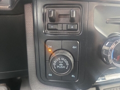 Used 2024  Ford F-150 Platinum 4WD SuperCrew Box at Landmark Auto Credit Center near springfield&comma; IL