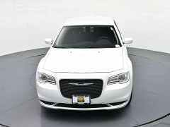 Used 2022  Chrysler 300 Touring AWD at Landmark Auto Credit Center near springfield&comma; IL