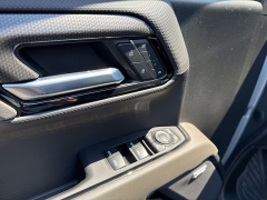 Used 2023  Chevrolet Silverado 1500 4WD Crew Cab 147" ZR2 at Landmark Auto Credit Center near springfield&comma; IL