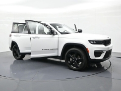 Used 2023  Jeep Grand Cherokee Limited 4x4 at Landmark Auto Credit Center near springfield&comma; IL