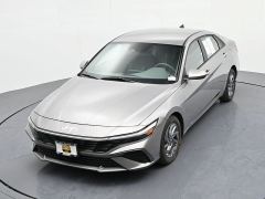 Used 2024  Hyundai Elantra SEL Convenience IVT at Landmark Auto Credit Center near springfield&comma; IL