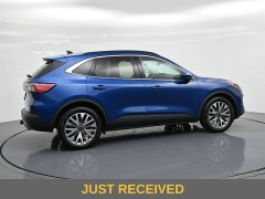 Used 2022  Ford Escape Titanium AWD at Landmark Auto Credit Center near springfield&comma; IL