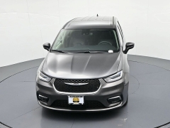 Used 2023  Chrysler Pacifica Touring L FWD at Landmark Auto Credit Center near springfield&comma; IL