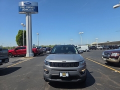 Used 2018  Jeep Compass 4d SUV FWD Latitude Altitude at Landmark Auto Credit Center near springfield&comma; IL