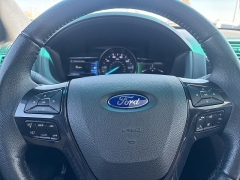 Used 2017  Ford Explorer 4d SUV 4WD XLT at Landmark Auto Credit Center near springfield&comma; IL