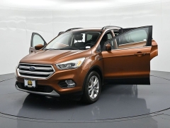 Used 2017  Ford Escape 4d SUV FWD SE at Landmark Auto Credit Center near springfield&comma; IL