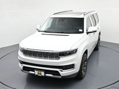 Used 2022  Jeep Grand Wagoneer Series I 4x4 at Landmark Auto Credit Center near springfield&comma; IL