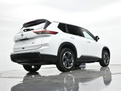 Used 2024  Nissan Rogue FWD SV at Landmark Auto Credit Center near springfield&comma; IL
