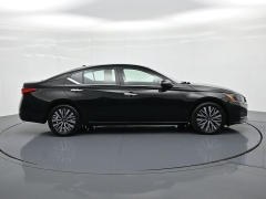 Used 2024  Nissan Altima 2&period;5 SV Sedan at Landmark Auto Credit Center near springfield&comma; IL