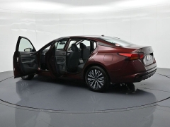 Used 2025  Nissan Altima SV FWD at Landmark Auto Credit Center near springfield&comma; IL