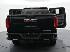 Used 2019  GMC Sierra 1500 4WD Crew Cab 147" Denali at Landmark Auto Credit Center near springfield&comma; IL