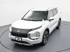 Used 2023  Mitsubishi Outlander SE S-AWC at Landmark Auto Credit Center near springfield&comma; IL