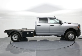 Used 2024  Ram 3500 Cab-Chassis 2WD Tradesman Crew Cab 60" CA 172&period;4" WB at Landmark Auto Credit Center near springfield&comma; IL